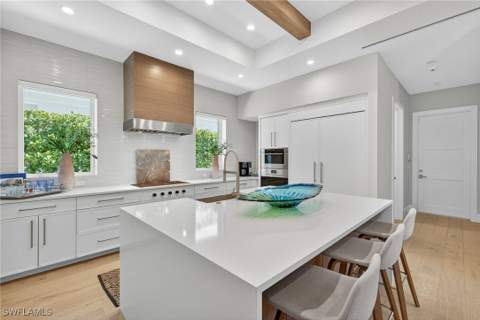 405 7th Ave N, Naples FL - photo 11 of 50