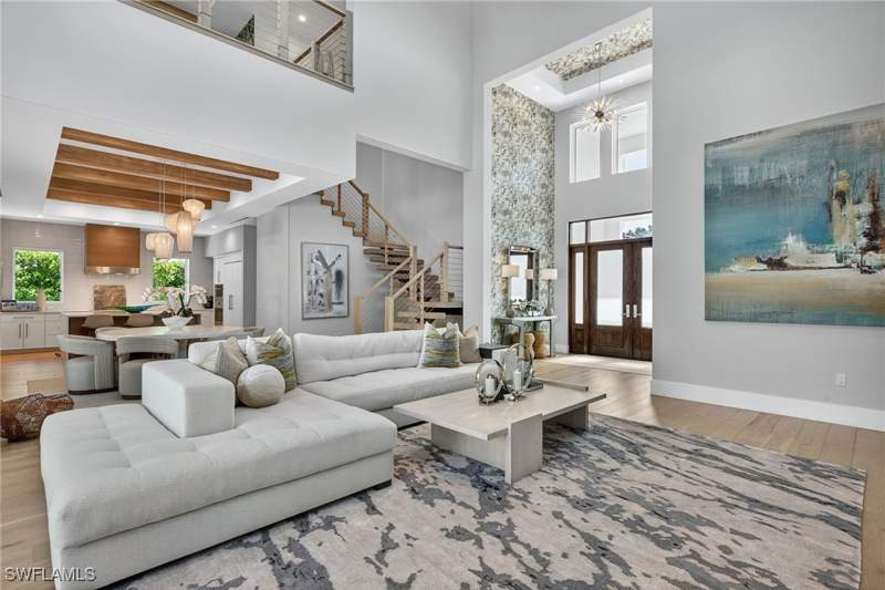 4 bedroom SingleFamilyResidence at 405 7th Ave N, Olde Naples, Naples — photo 5