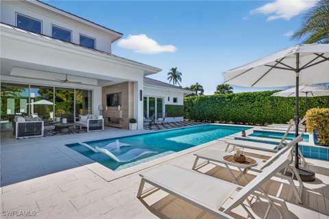 405 7th Ave N, Naples FL - photo 6 of 50