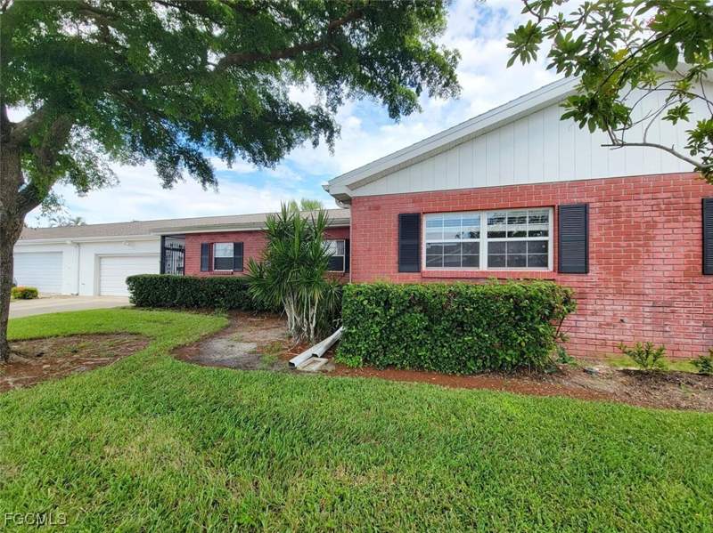 3 bedroom Townhouse at 1351 Bunker Way, Myerlee Circle Condo, Fort Myers — photo 3
