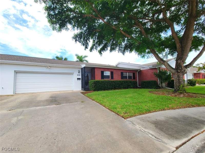 3 bedroom Townhouse at 1351 Bunker Way, Myerlee Circle Condo, Fort Myers — photo 5