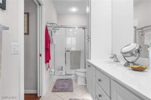 5733 Cove Cir, Naples FL - photo 15 of 32