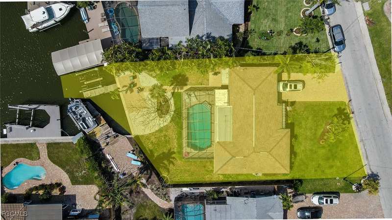 3 bedroom SingleFamilyResidence at 220 Albatross St, Fairview Isles, Fort Myers Beach — photo 1