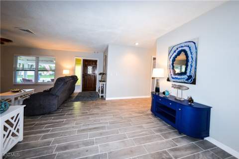 220 Albatross St, Fort Myers Beach FL - photo 12 of 43