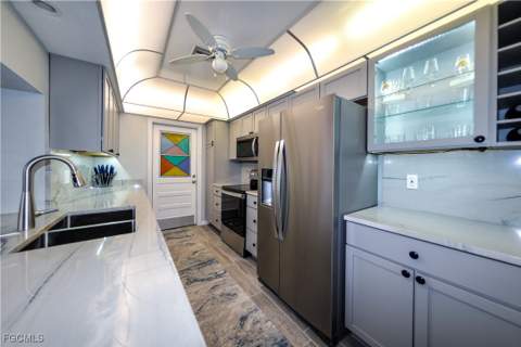 220 Albatross St, Fort Myers Beach FL - photo 13 of 43