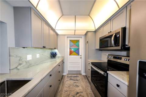 220 Albatross St, Fort Myers Beach FL - photo 14 of 43
