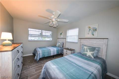 220 Albatross St, Fort Myers Beach FL - photo 23 of 43