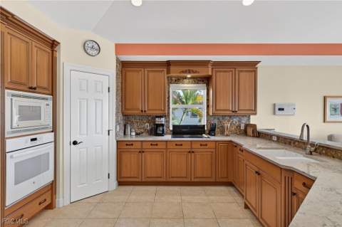 785 Birdie View Pt, Sanibel FL - photo 9 of 36
