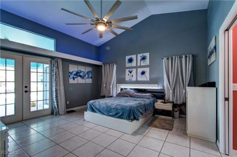 4332 Country Club Blvd, Cape Coral FL - photo 17 of 45