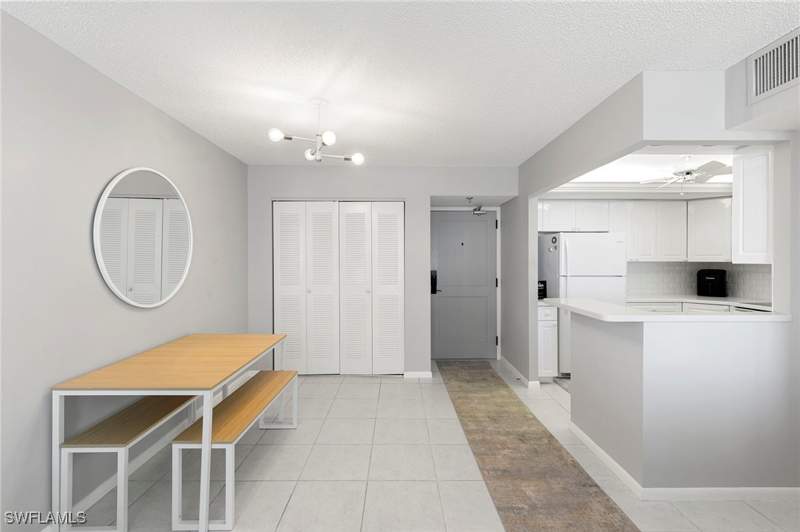 2 bedroom Condominium at 320 Seaview Ct 709, South Seas, Marco Island — photo 2