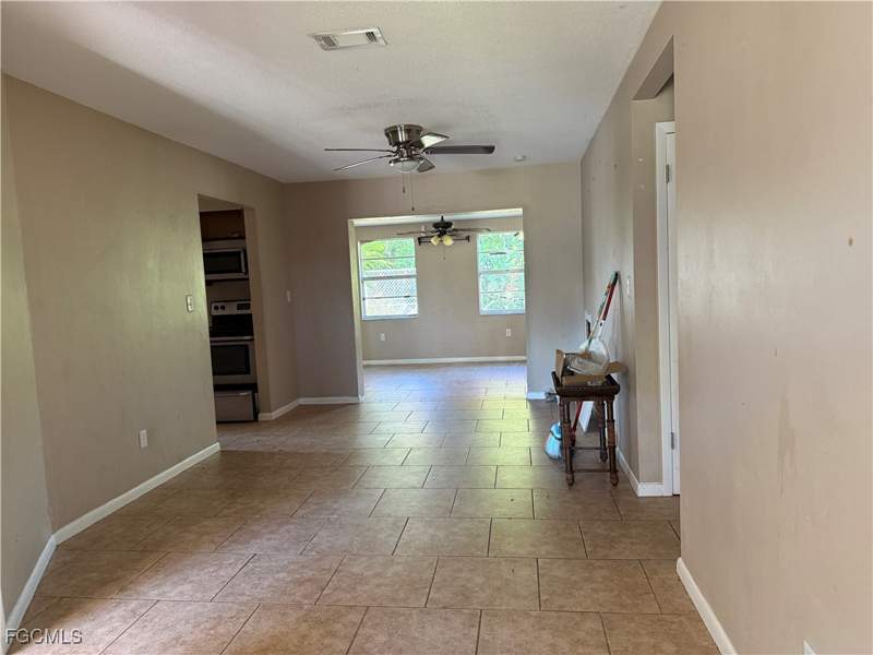 3 bedroom SingleFamilyResidence at 326 Morgan Cir N, Lehigh Acres, Lehigh Acres — photo 3