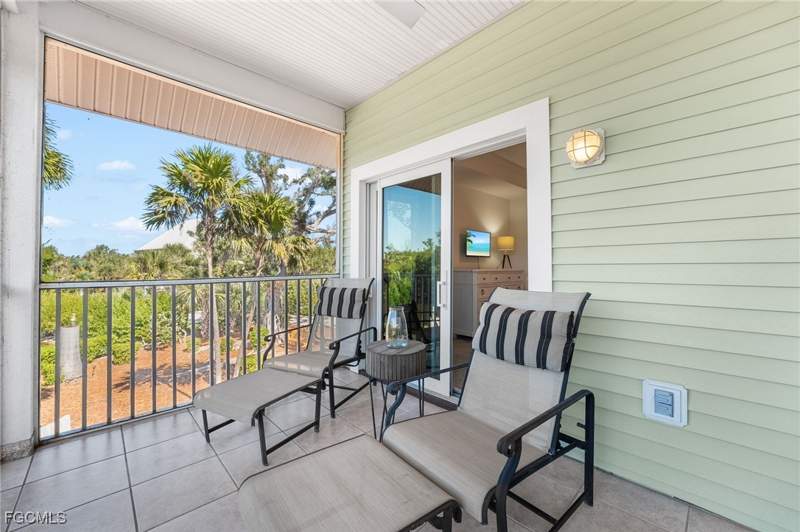 3 bedroom SingleFamilyResidence at 241 Violet Dr, Long Acre Lake, Sanibel — photo 2