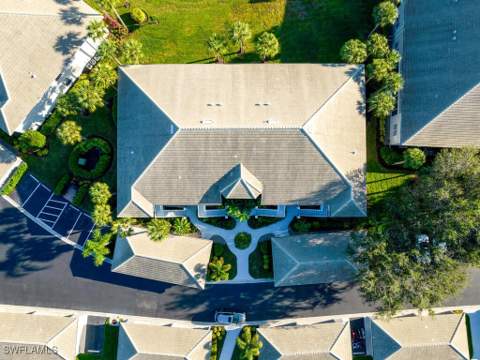 2220 Chesterbrook Ct 6-202, Naples FL - photo 23 of 32