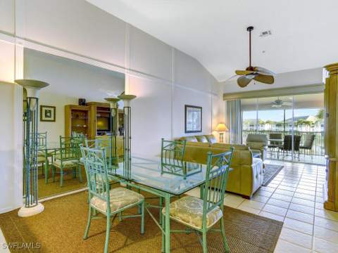 2220 Chesterbrook Ct 6-202, Naples FL - photo 9 of 32