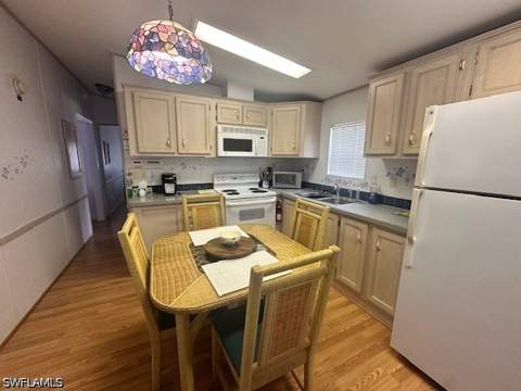 1453 Diamond Lake Cir, Naples FL - photo 7 of 22