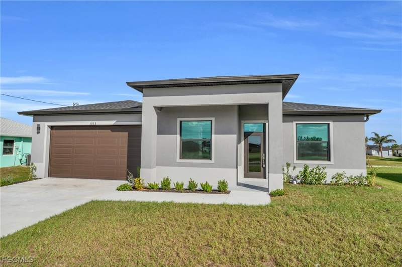 4 bedroom SingleFamilyResidence at 1013 El Dorado Blvd N, Cape Coral, Cape Coral — photo 2