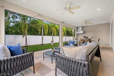 2499 10th St N, Naples FL - photo 15 of 33