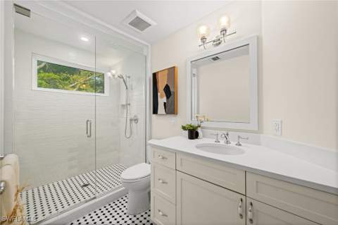 2499 10th St N, Naples FL - photo 22 of 33