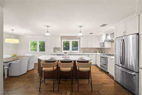 2499 10th St N, Naples FL - photo 9 of 33