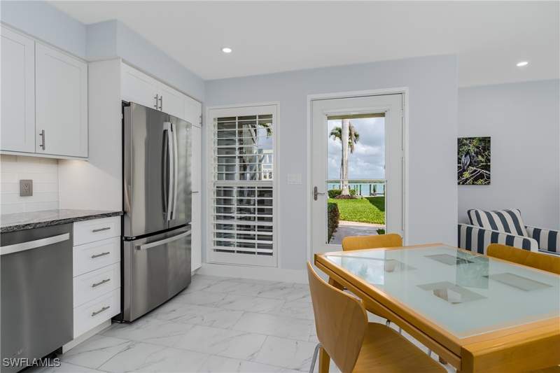 2 bedroom Condominium at 1215 Edington Pl J1/J2, Ville De Marco, Marco Island — photo 5
