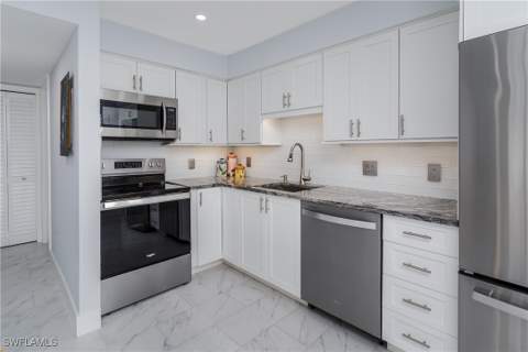 1215 Edington Pl J1/J2, Marco Island FL - photo 6 of 35