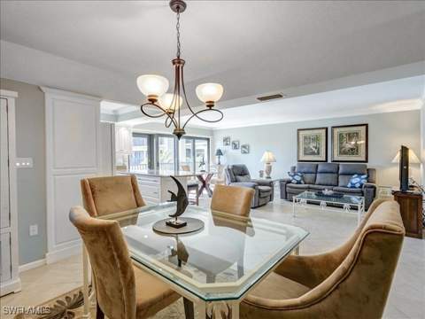 3200 Gulf Shore Blvd N 204, Naples FL - photo 17 of 29