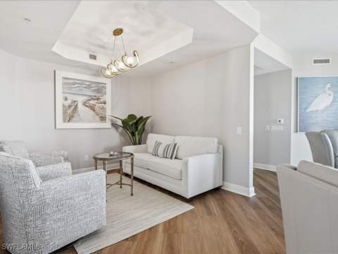 445 Cove Tower Dr 704, Naples FL - photo 10 of 33