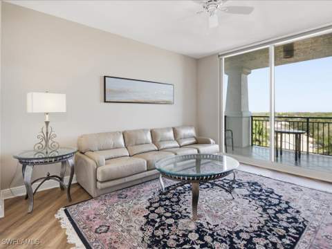 445 Cove Tower Dr 704, Naples FL - photo 16 of 33