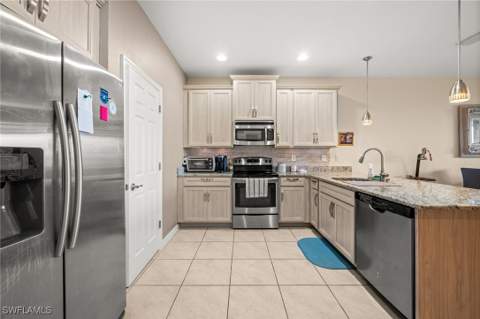 10820 Alvara Way, Bonita Springs FL - photo 24 of 40