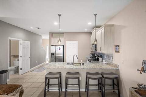 10820 Alvara Way, Bonita Springs FL - photo 9 of 40