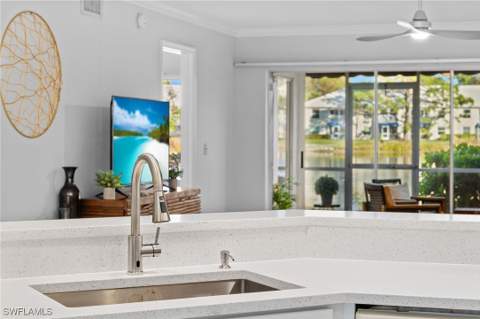 816 Gulf Pavilion Dr 102, Naples FL - photo 8 of 39