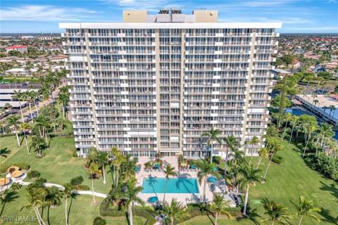 140 Seaview Ct Ph 1803N, Marco Island FL - photo 24 of 32