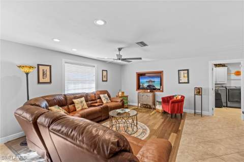 2569 Outrigger Ln, Naples FL - photo 10 of 31