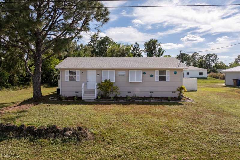 3 bedroom SingleFamilyResidence at 3503 22nd St SW, Lehigh Acres, Lehigh Acres — photo 1