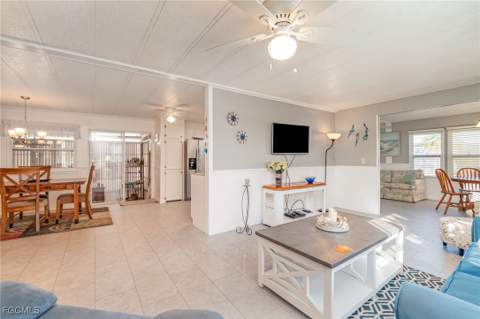 5508 Colonial Rd, North Fort Myers FL - photo 8 of 29