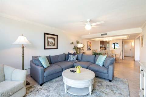 200 Periwinkle Way 214, Sanibel FL - photo 20 of 38