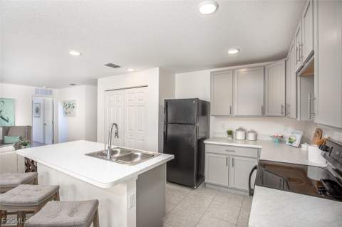 2506 15th St SW, Lehigh Acres FL - photo 6 of 17