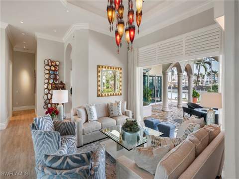 216 Spring Line Dr, Naples FL - photo 16 of 46