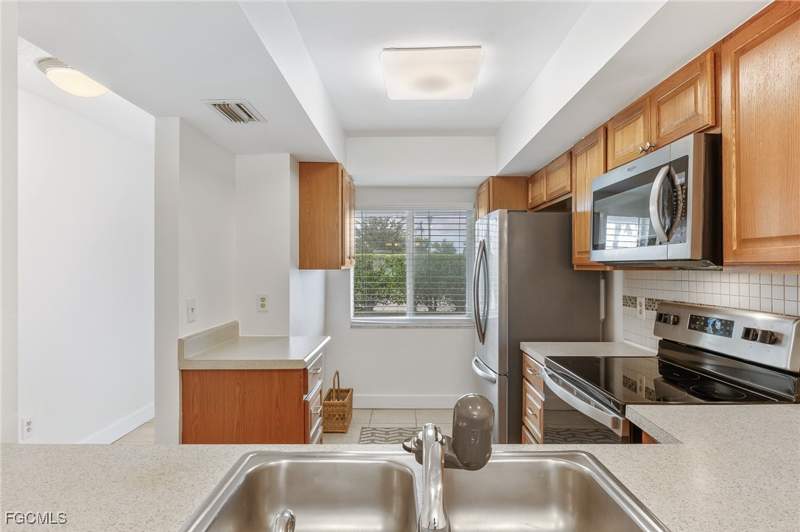 2 bedroom Condominium at 309 Cape Coral Pkwy W 206, Cape Coral, Cape Coral — photo 5