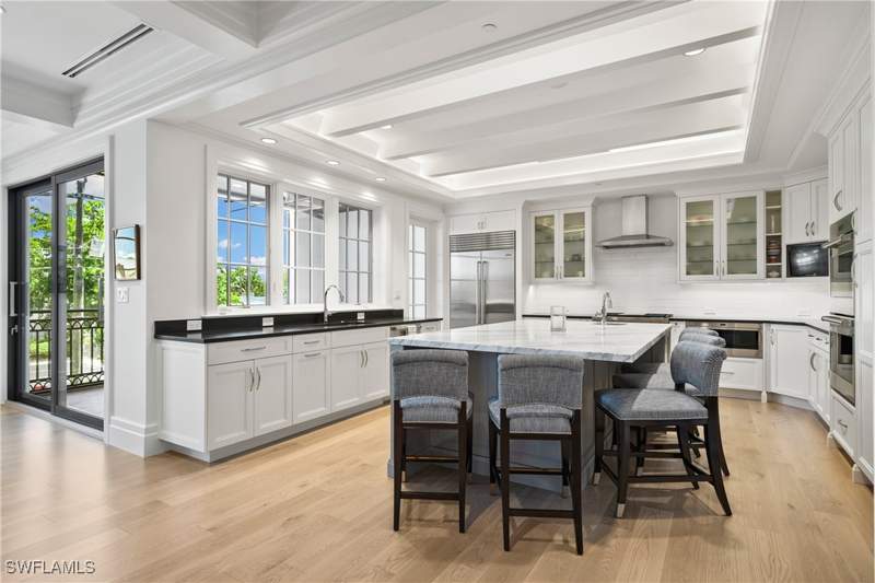 3 bedroom Condominium at 745 12th Ave S 103, Olde Naples, Naples — photo 4