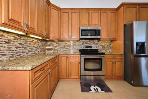 1906 SW 30th Ter, Cape Coral FL - photo 10 of 50