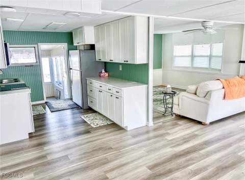 301 Dillard Ave, Fort Myers FL - photo 7 of 27