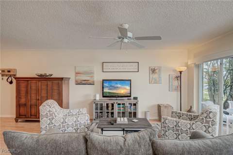 5441 Peppertree Dr 5, Fort Myers FL - photo 8 of 34