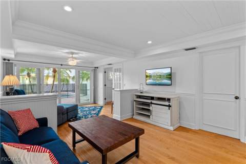 320 14th Ave S 320C, Naples FL - photo 9 of 25