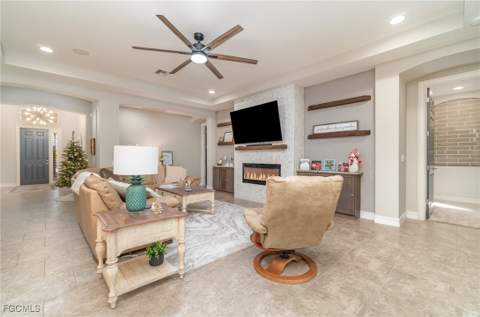 3040 Scarlet Oak Pl, North Fort Myers FL - photo 7 of 46