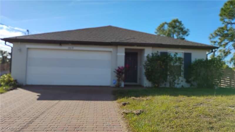 3 bedroom SingleFamilyResidence at 2819 43rd St W, Lehigh Acres, Lehigh Acres — photo 1