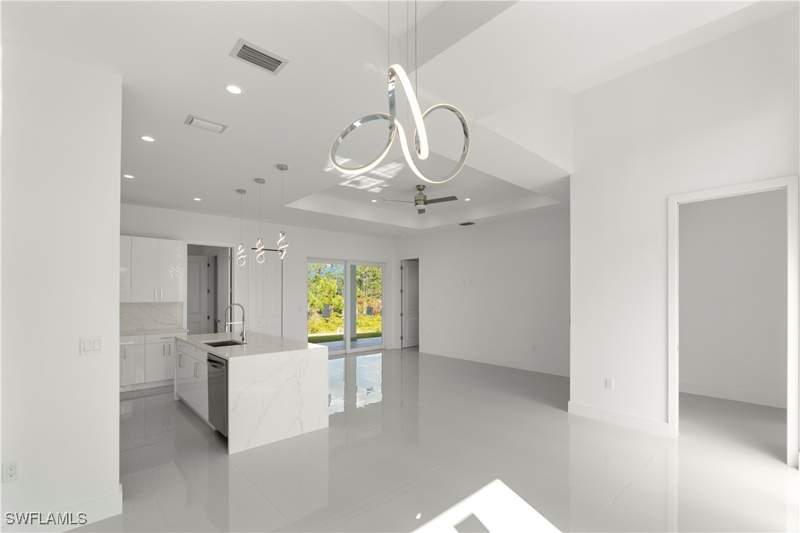 3 bedroom SingleFamilyResidence at 1027 Kirkwood St, Lehigh Acres, Lehigh Acres — photo 4