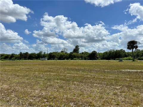 515 Shady Hollow Blvd W, Naples FL - photo 6 of 16
