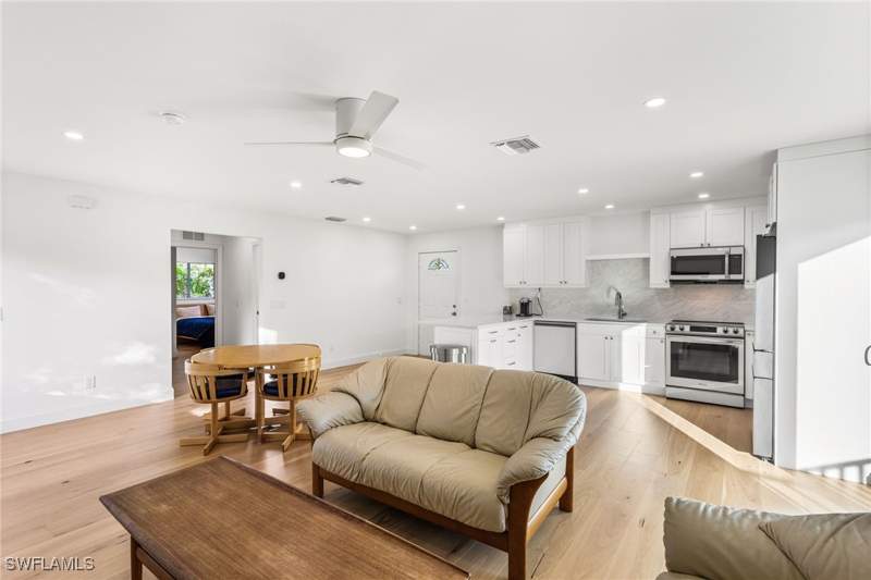 2 bedroom Condominium at 27682 Imperial River Rd Ch2, Mango Creek, Bonita Springs — photo 2