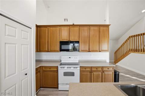 2311 SW 4th Ct, Cape Coral FL - photo 12 of 34